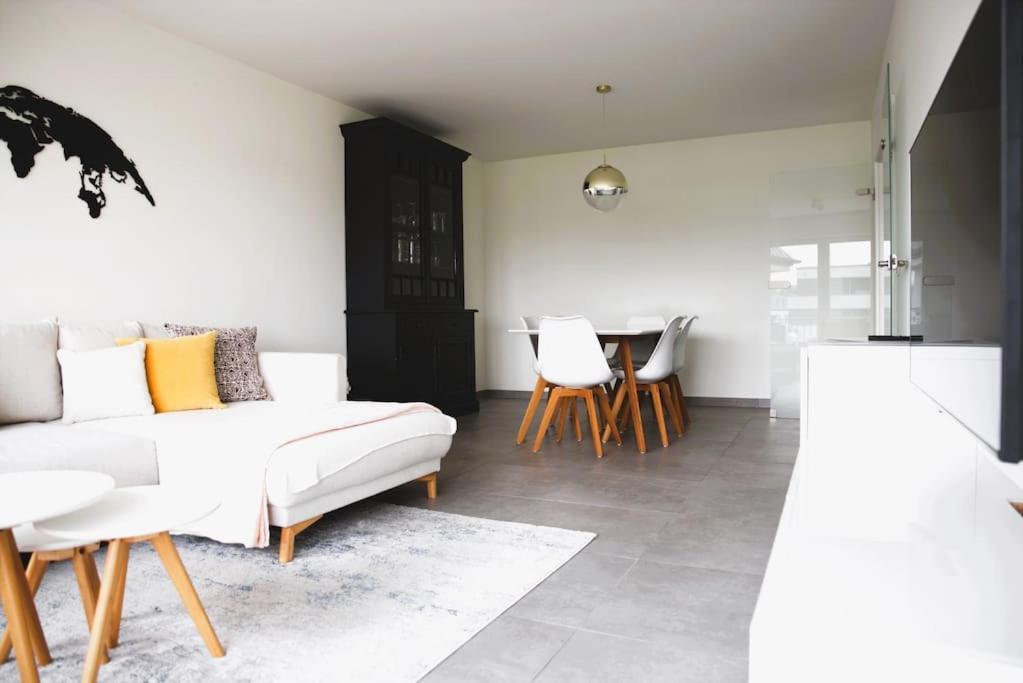 Charming Modern 2 Bedroom Apartment Alzingen Exteriör bild